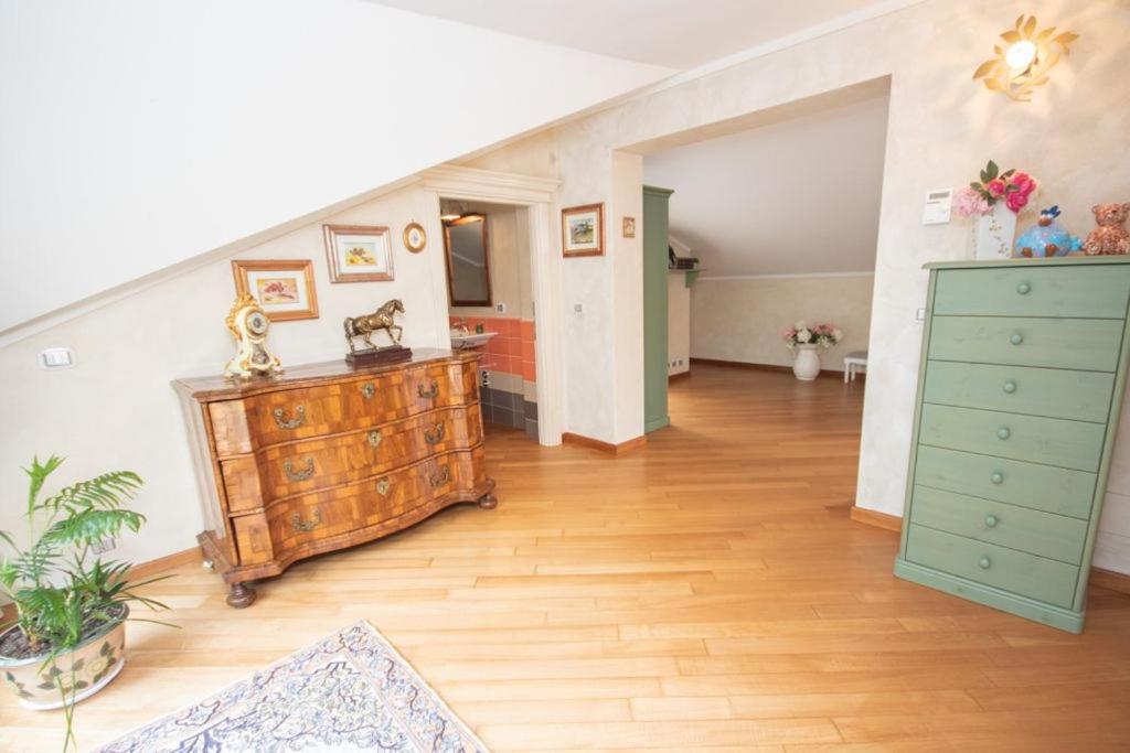Villa Giulia Gragnola Habitación foto